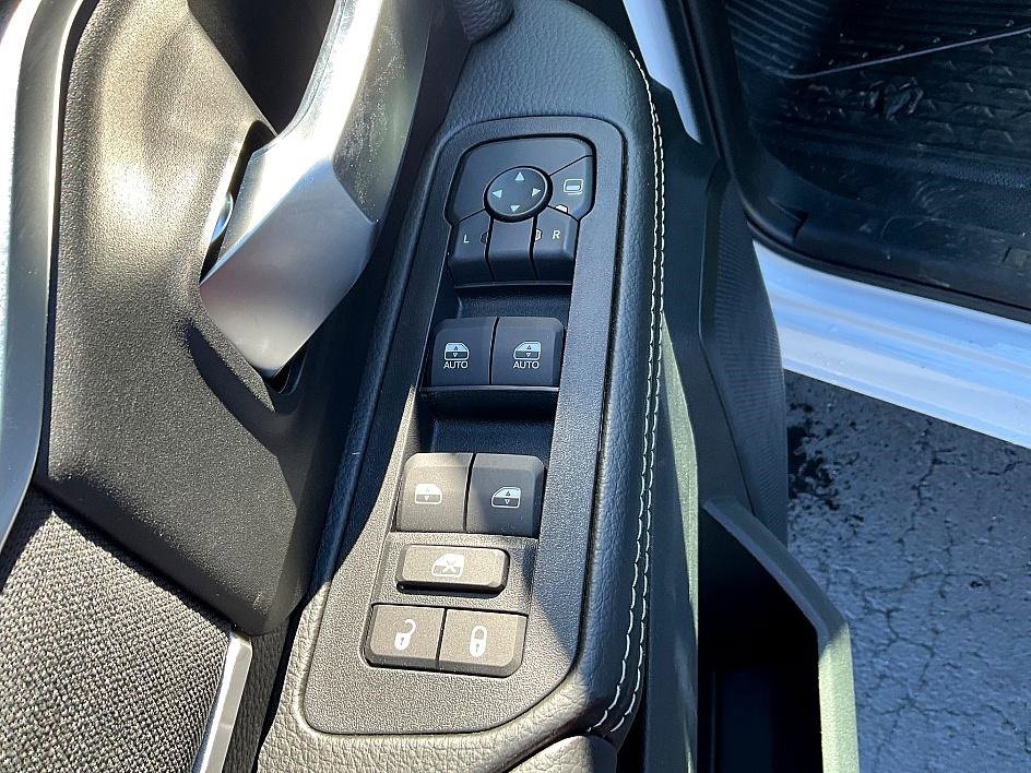 New 2026 RAM 5500 4x4 Crew Cab image 18