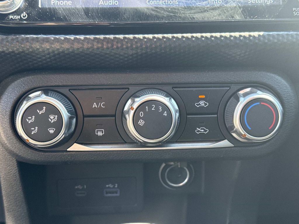 Certified 2024 Nissan Kicks SV image 22