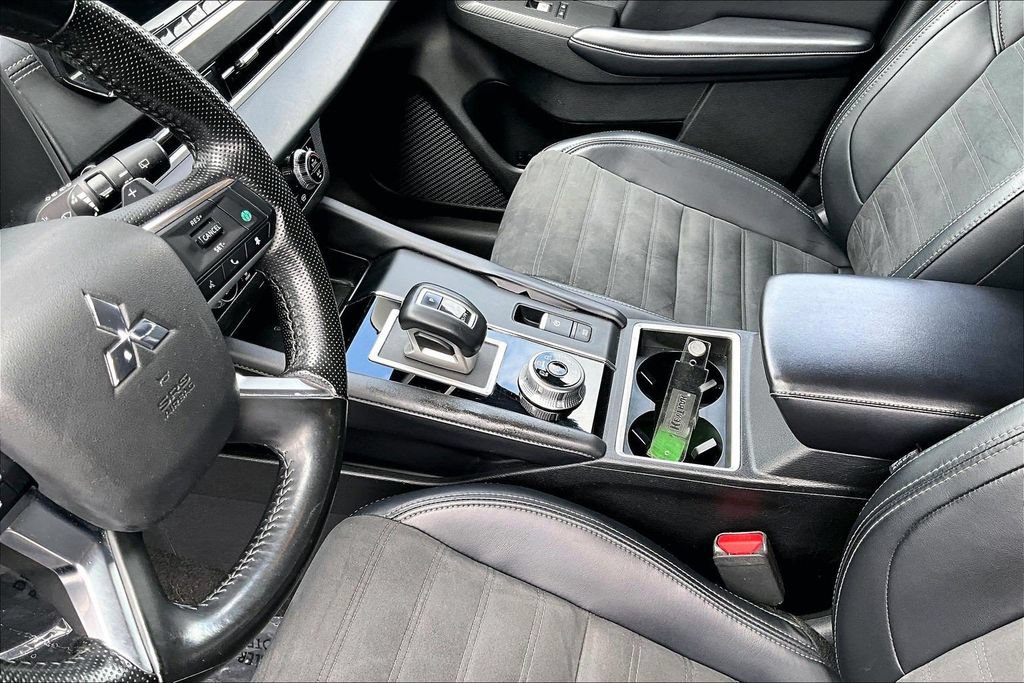 Used 2024 Mitsubishi Outlander SE AWD/4WD image 18