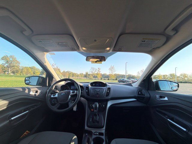 Used 2015 Ford Escape SE FWD image 16