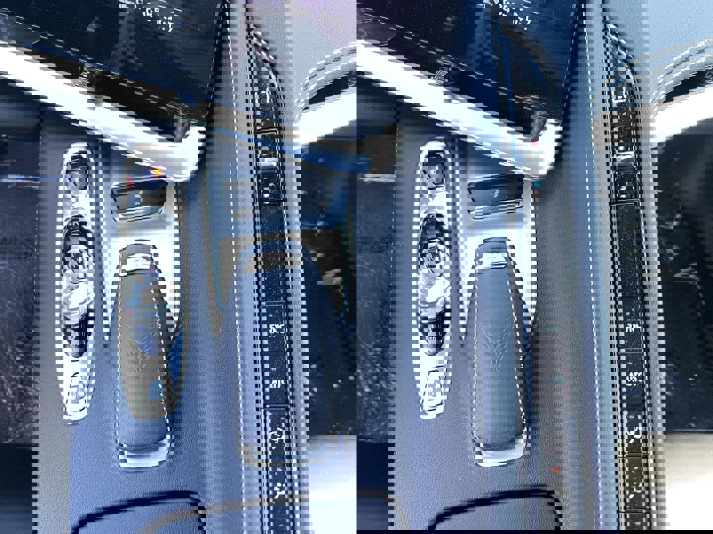 Used 2023 Chevrolet Corvette w/ Z51 Performance Package image 21