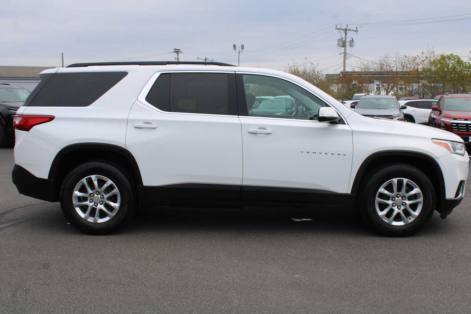Used 2019 Chevrolet Traverse LT AWD/4WD image 8