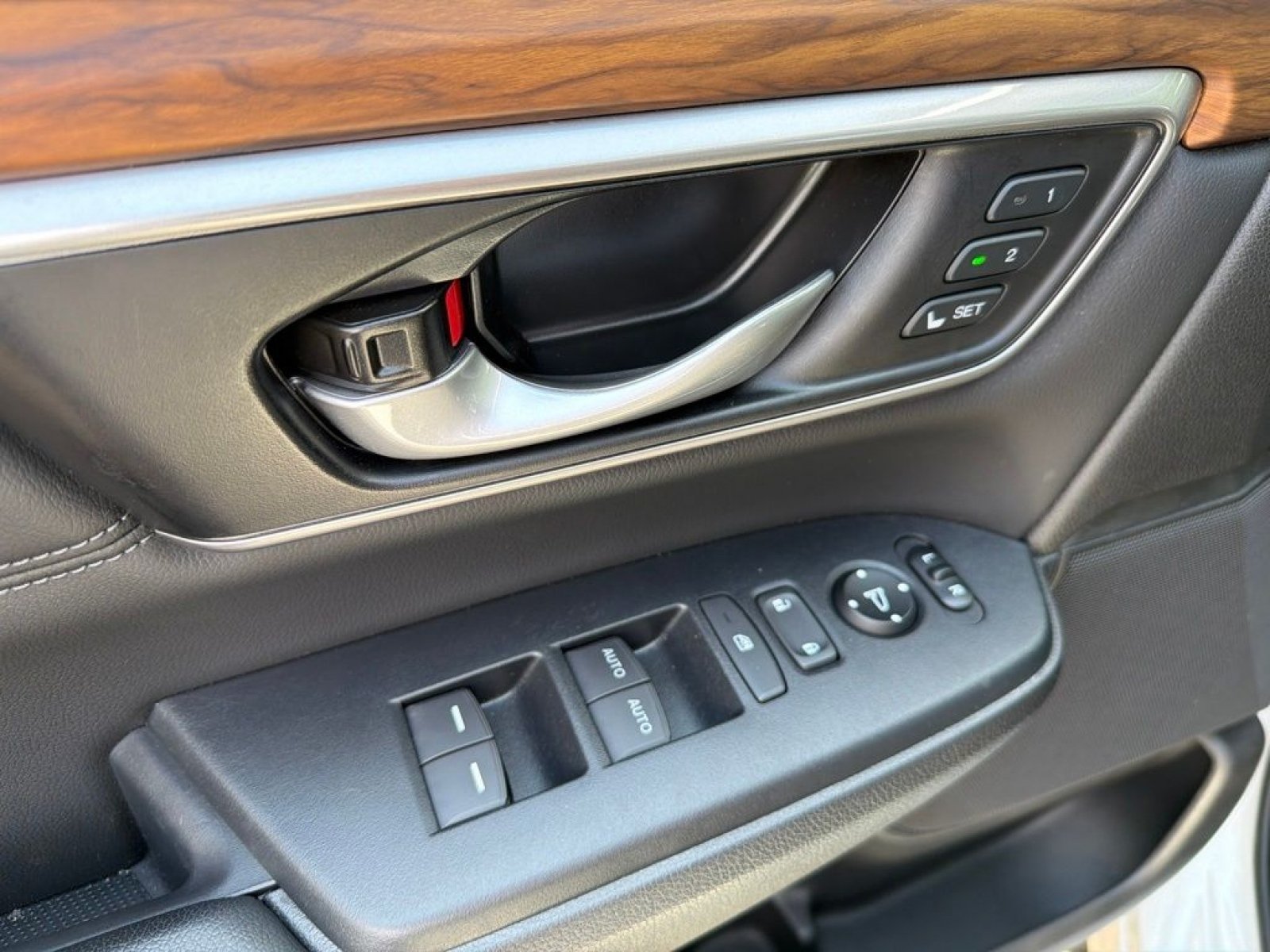 Used 2021 Honda CR-V EX-L image 17