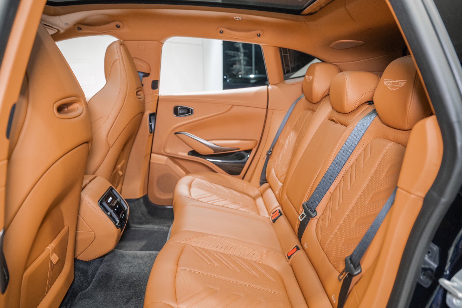 New 2026 Aston Martin DBX S image 14