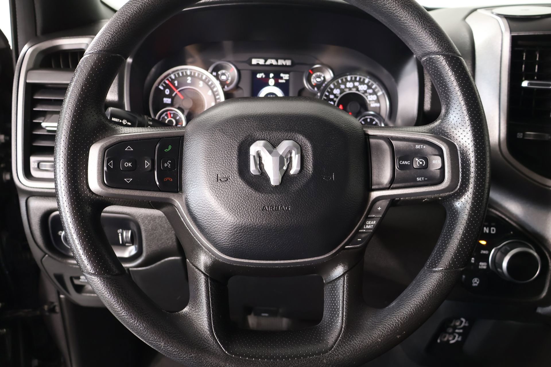 Used 2024 RAM 1500 Tradesman AWD/4WD image 3