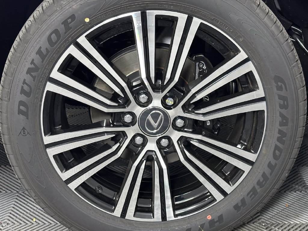New 2026 Lexus LX 600 4WD w/ Appearance Package image 14