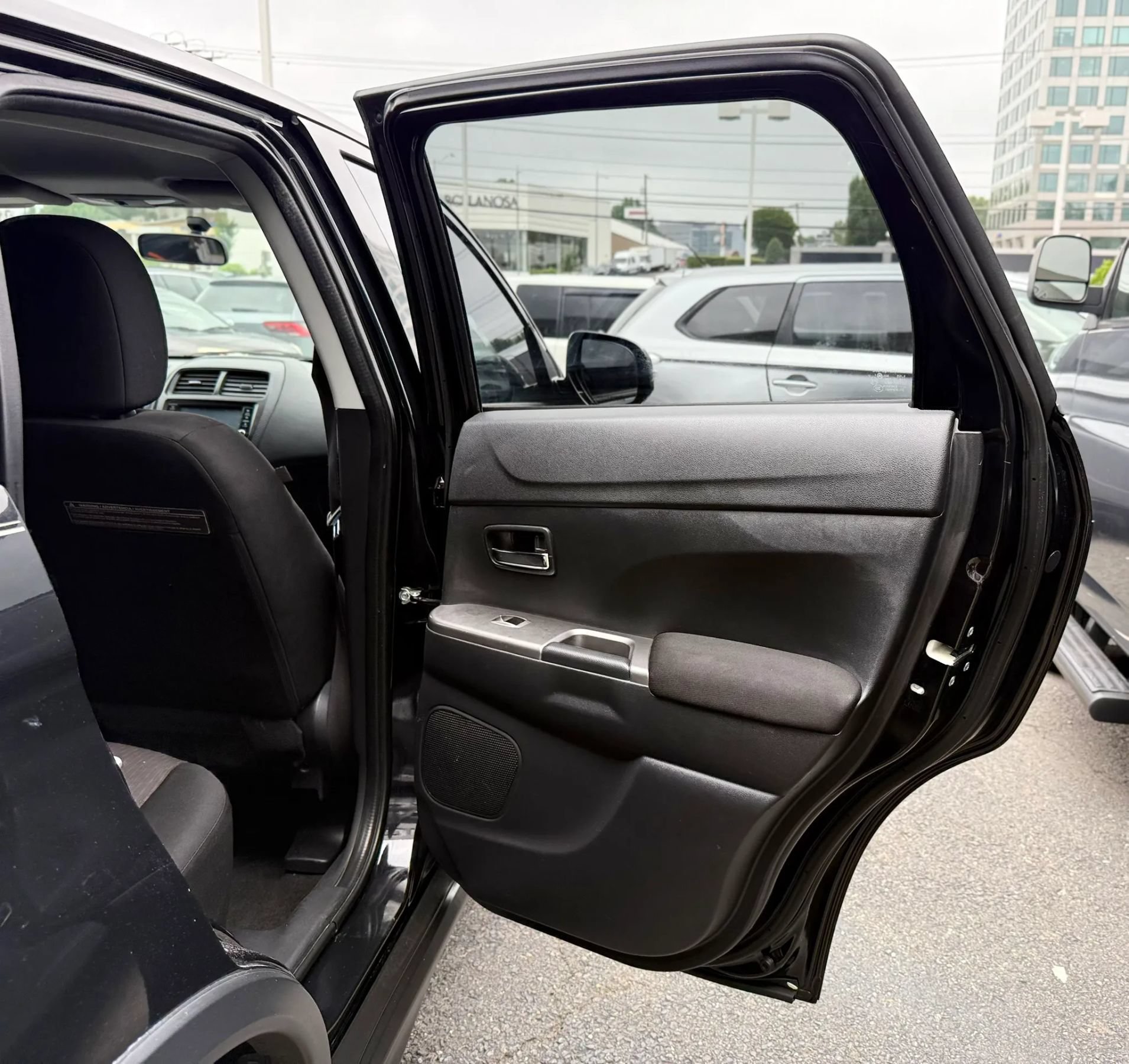 Used 2018 Mitsubishi Outlander Sport ES FWD image 26