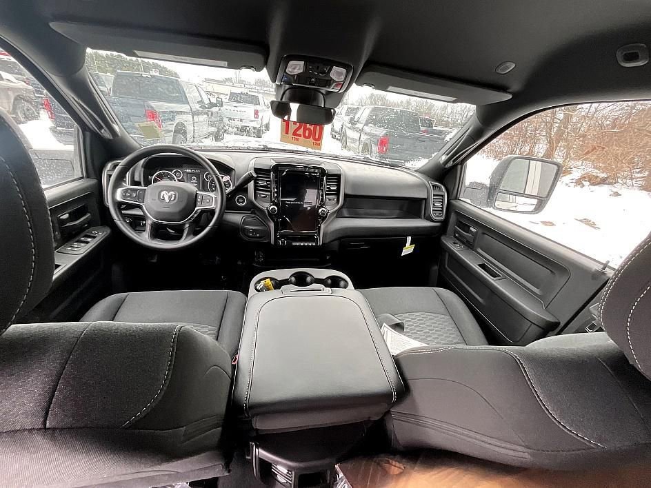 New 2026 RAM 2500 Tradesman image 32