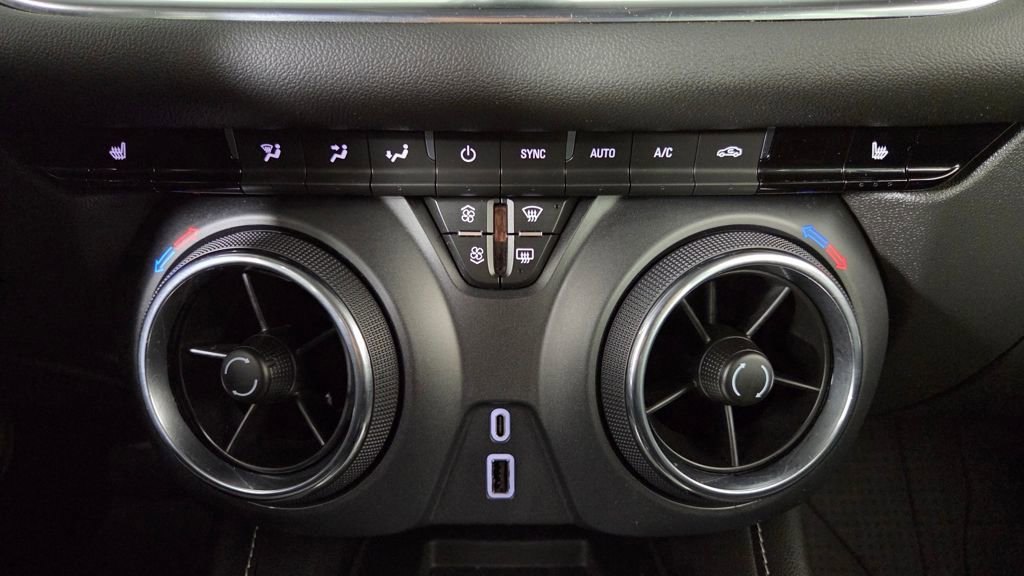 Used 2024 Chevrolet Blazer LT w/ Convenience Package image 27