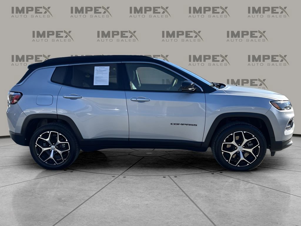 Used 2024 Jeep Compass Limited image 6
