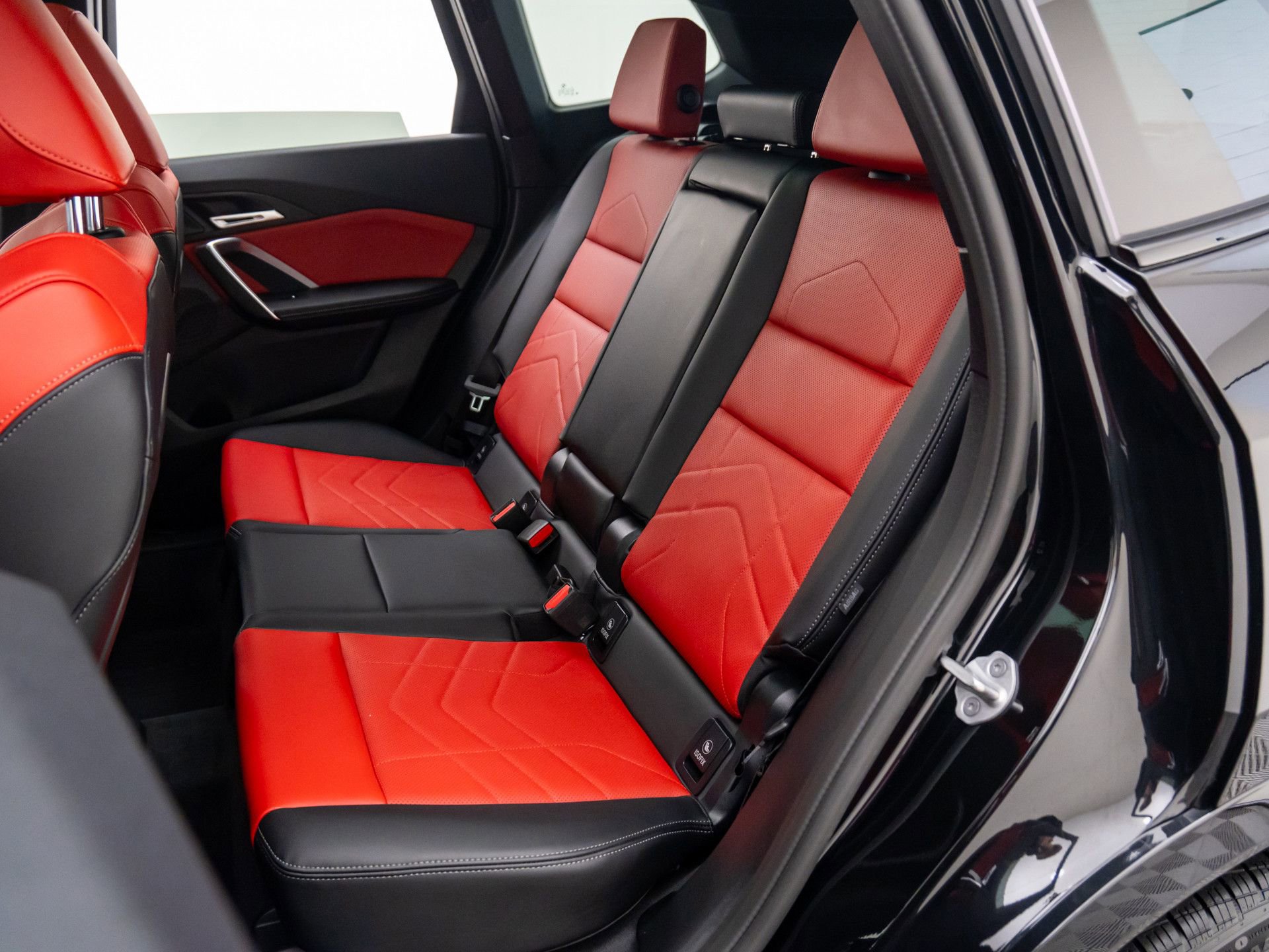 Used 2025 BMW X1 xDrive28i w/ M Sport Package image 18