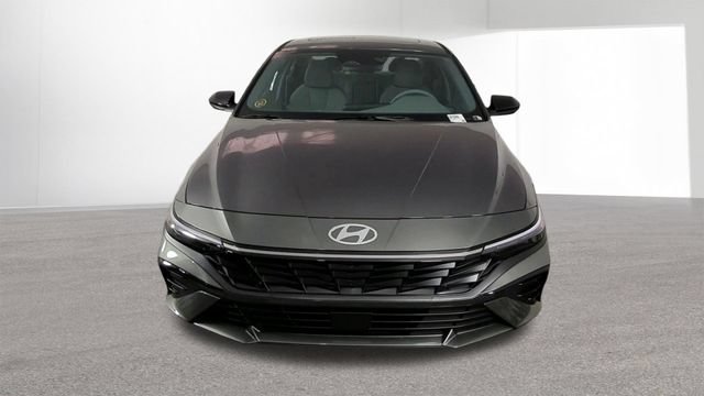New 2026 Hyundai Elantra SEL Sport Premium FWD image 3