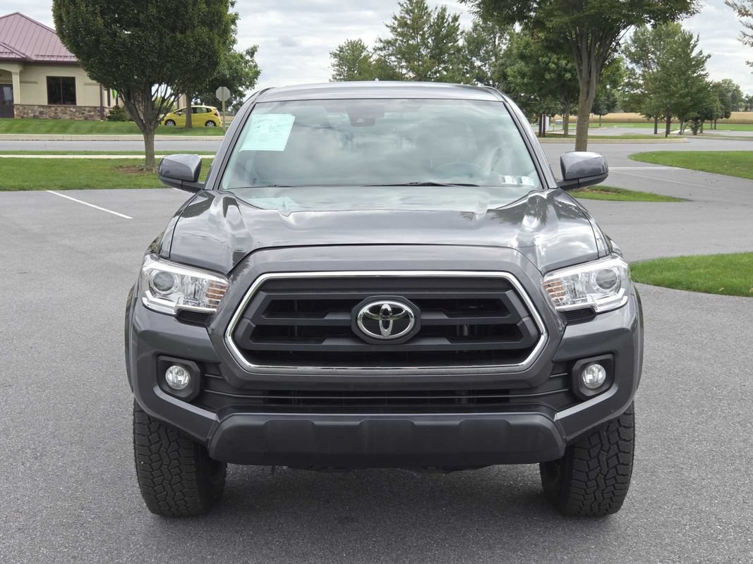 Used 2023 Toyota Tacoma SR5 AWD/4WD image 3