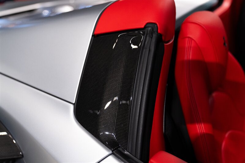 Used 2018 Ferrari 488 Spider RWD image 10