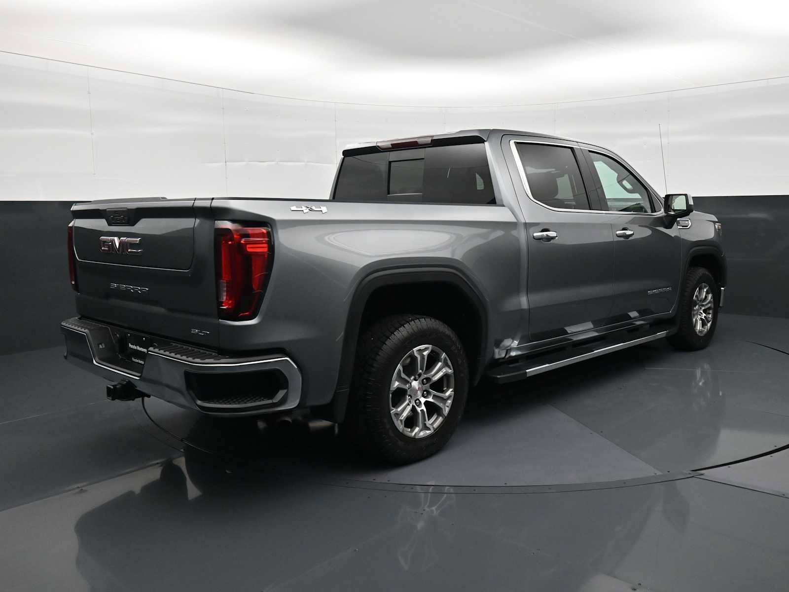Used 2021 GMC Sierra 1500 SLT w/ SLT Convenience Package AWD/4WD image 29