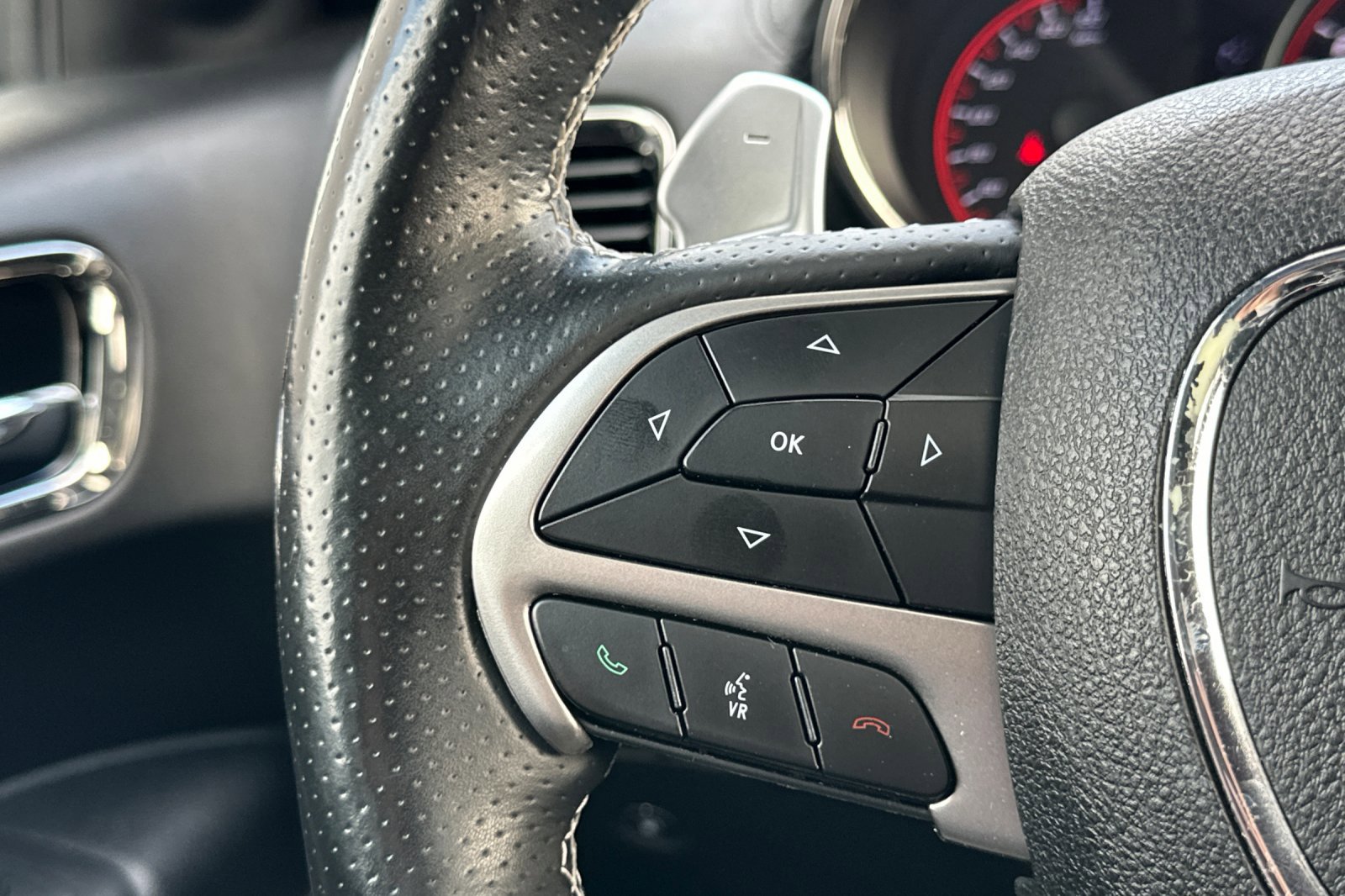 Used 2018 Dodge Durango SRT w/ SRT Interior Appearance Group image 37