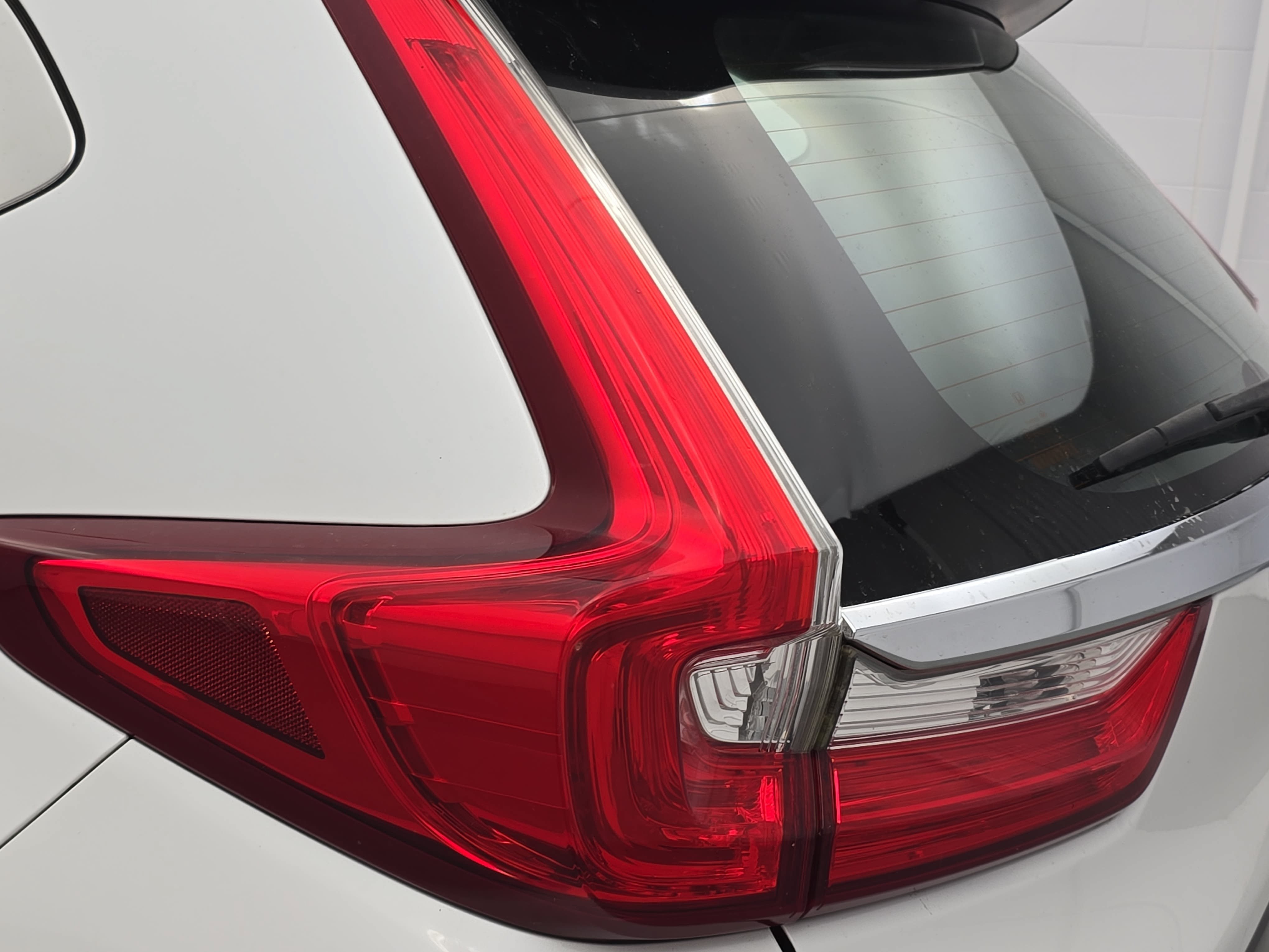 Used 2019 Honda CR-V LX image 32