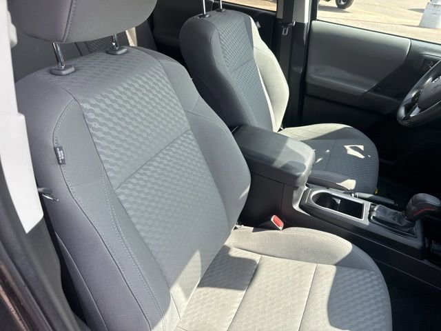 Used 2023 Toyota Tacoma SR AWD/4WD image 17