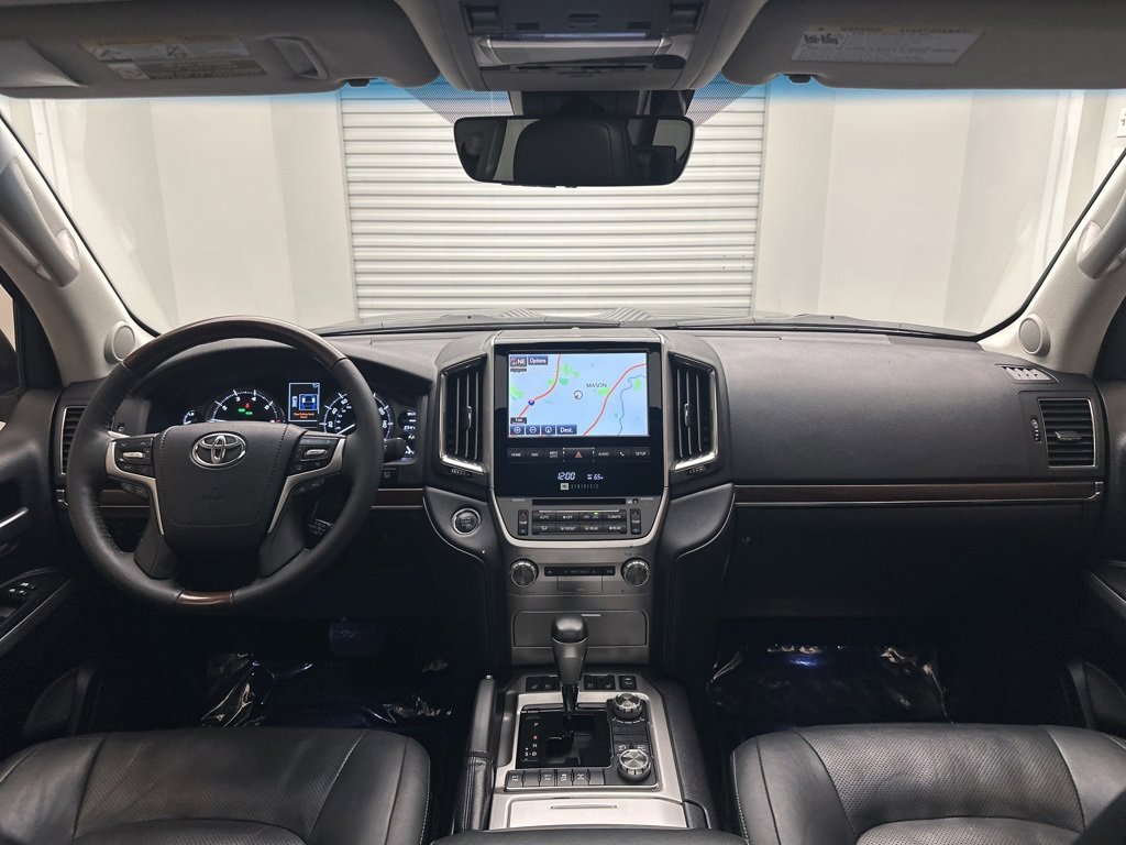 Used 2016 Toyota Land Cruiser image 19