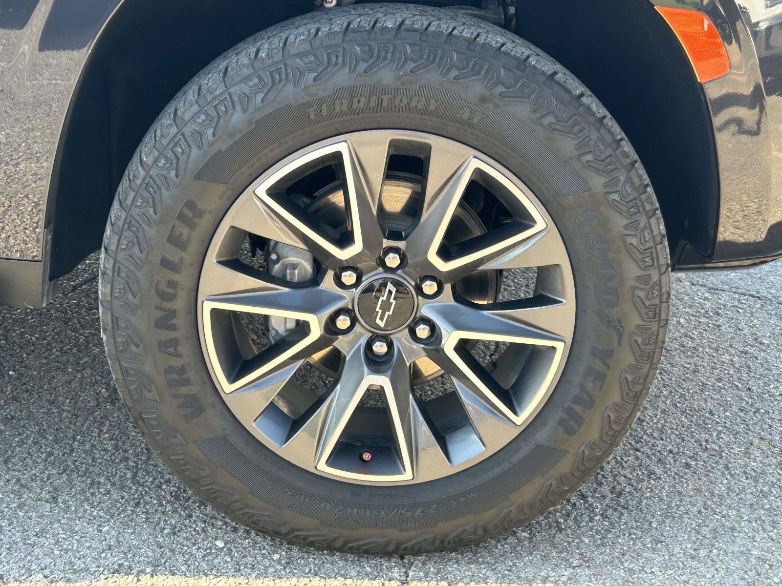 Used 2024 Chevrolet Tahoe Z71 AWD/4WD image 10