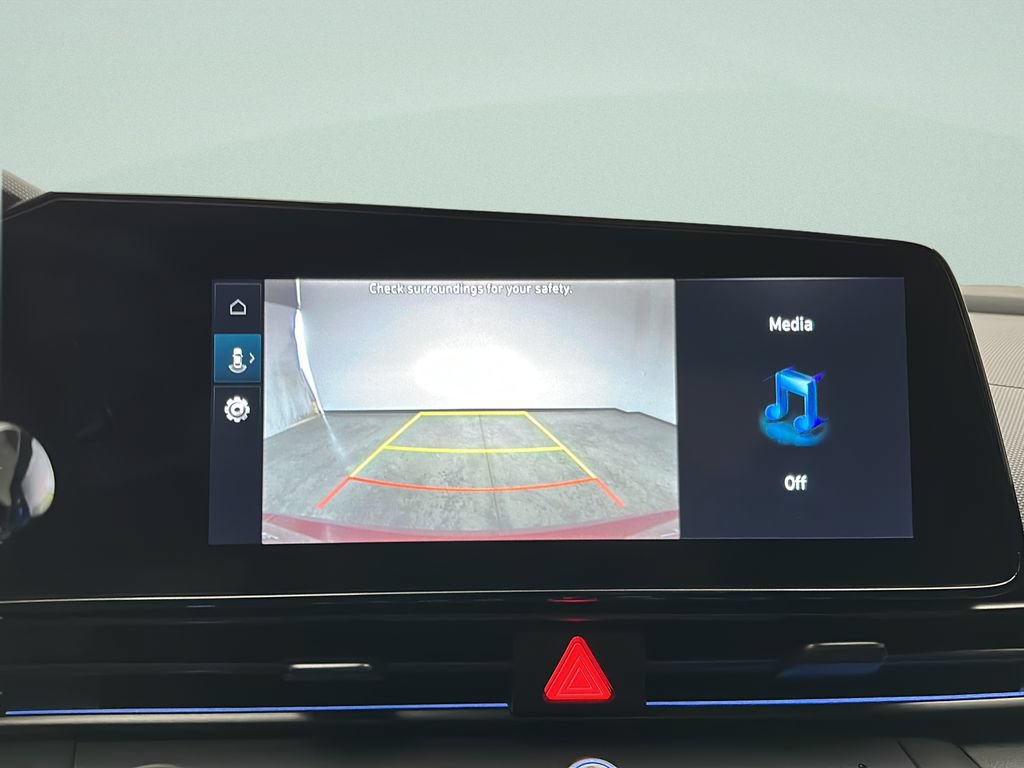 Certified 2025 Hyundai Elantra SEL FWD image 26