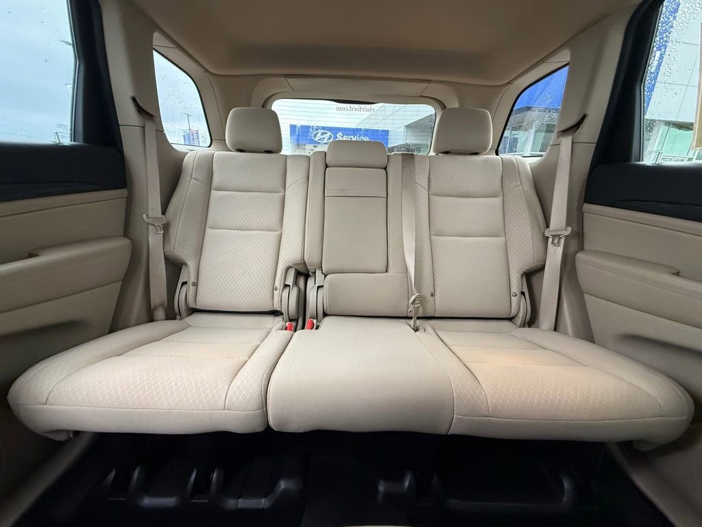 Used 2022 Jeep Grand Cherokee Laredo E w/ Security & Convenience Group image 30