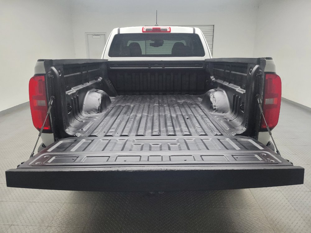 Used 2021 Chevrolet Colorado LT w/ Safety Package RWD image 29