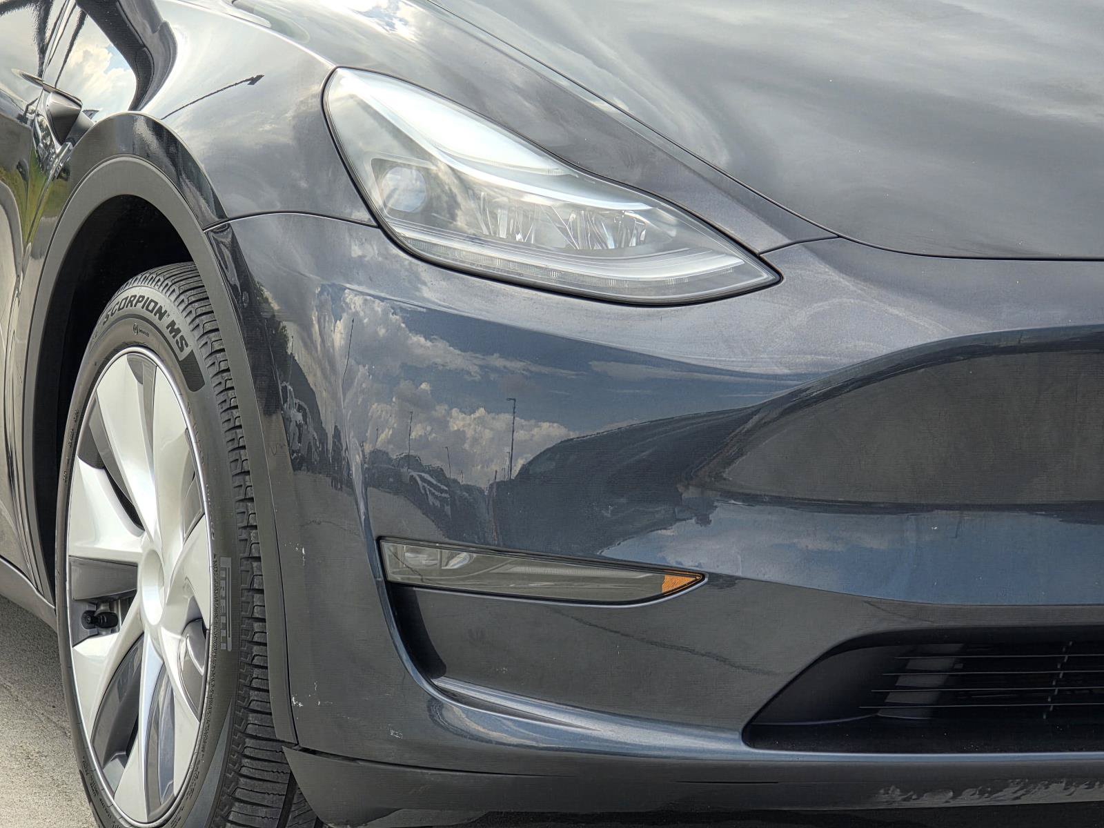 Used 2024 Tesla Model Y Long Range AWD/4WD image 7