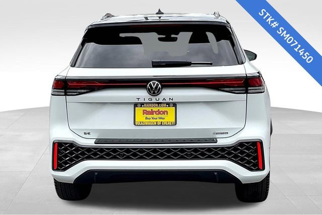 New 2025 Volkswagen Tiguan SE R-Line image 4