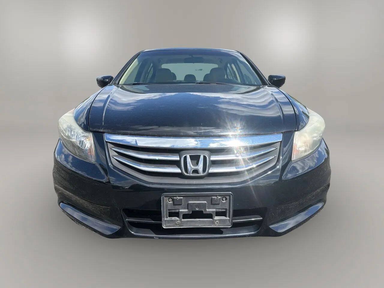 Used 2011 Honda Accord SE image 2
