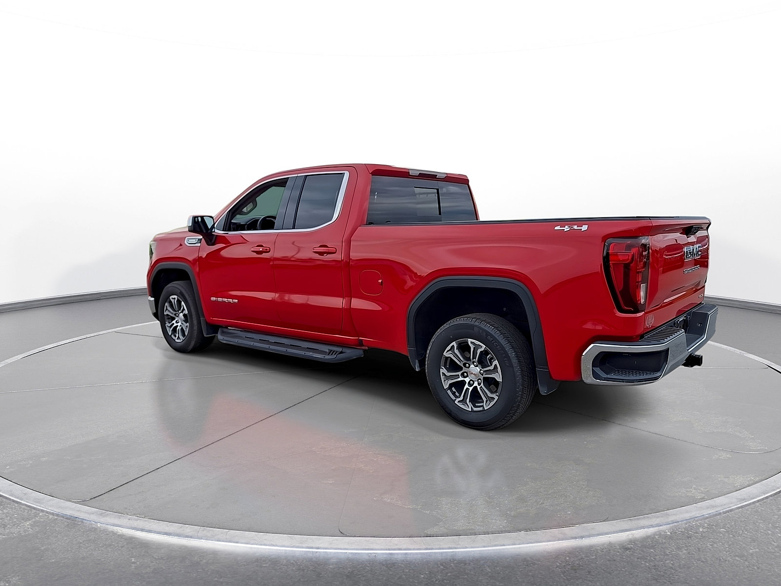 New 2026 GMC Sierra 1500 SLE w/ Preferred Package AWD/4WD image 6