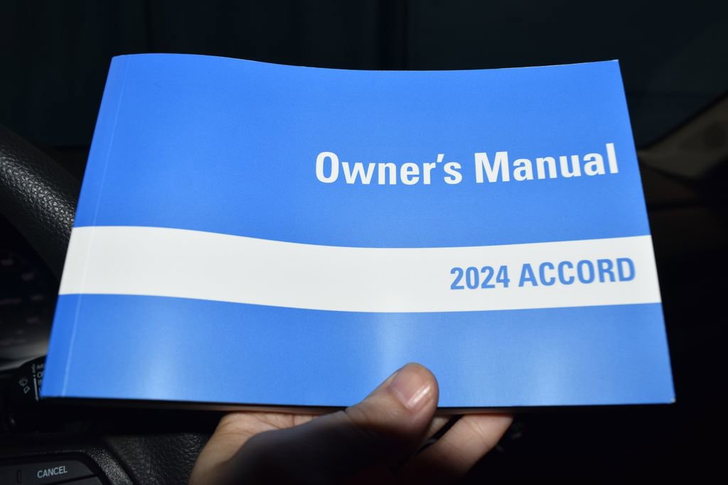 Used 2024 Honda Accord EX image 10