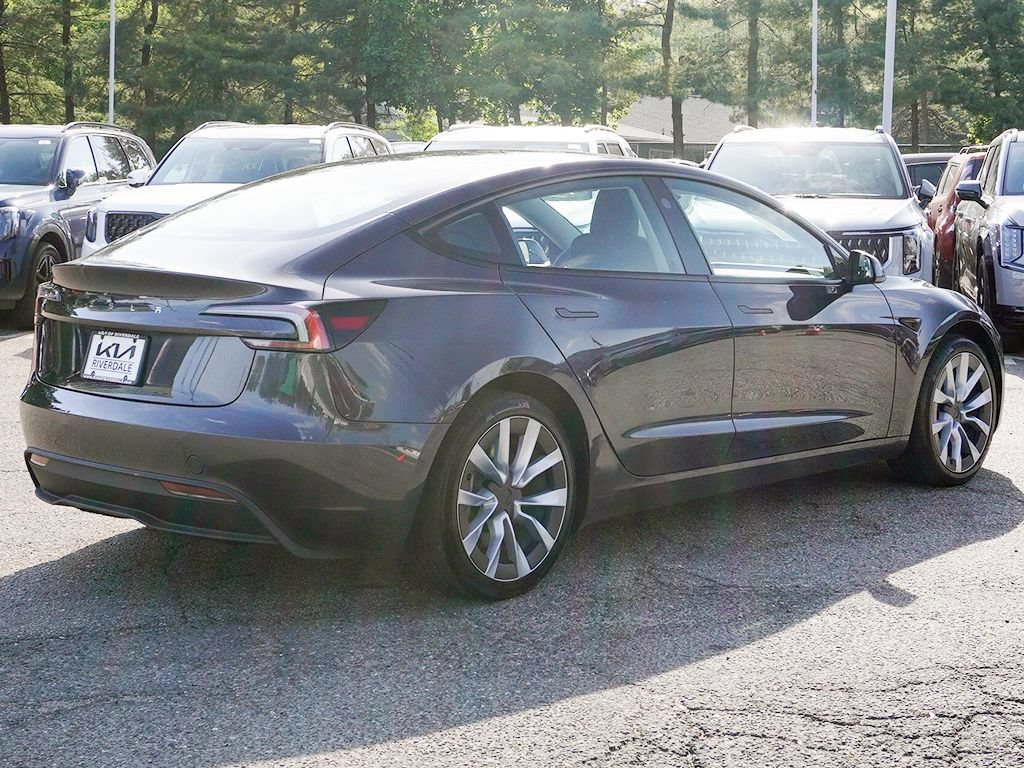 Used 2024 Tesla Model 3 Standard Range RWD image 9