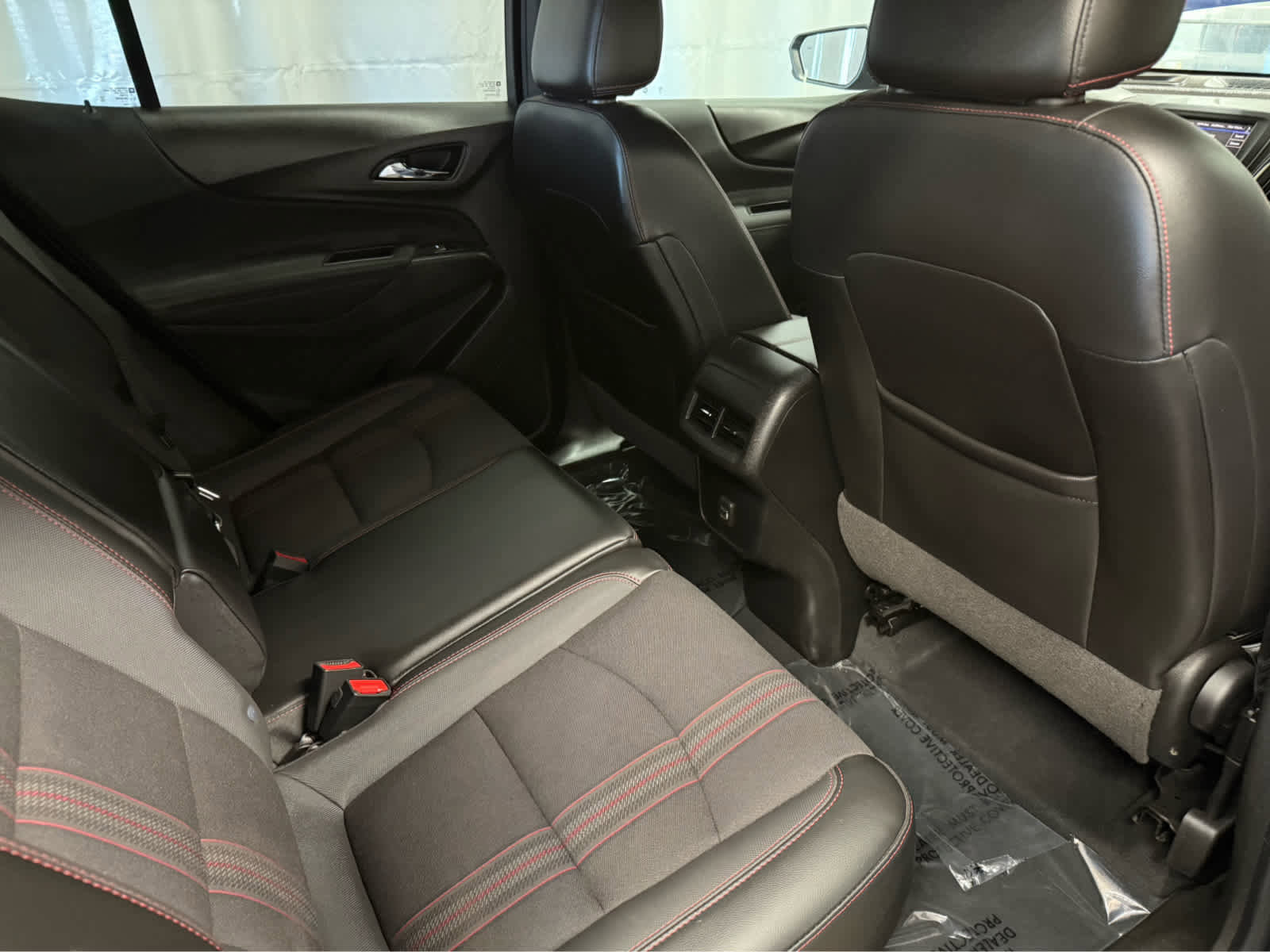 Used 2022 Chevrolet Equinox RS AWD/4WD image 25