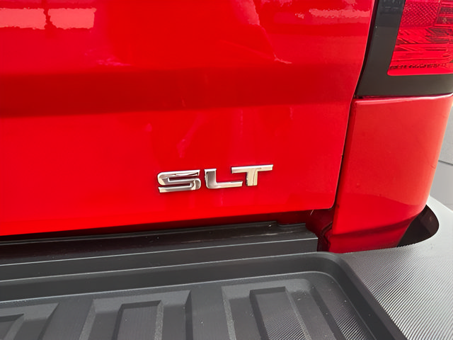 Used 2016 GMC Sierra 3500 SLT w/ Snow Plow Prep Package AWD/4WD image 26