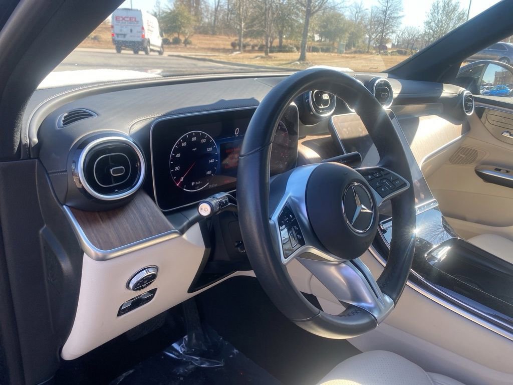 Used 2024 Mercedes-Benz GLC 300 4MATIC image 14
