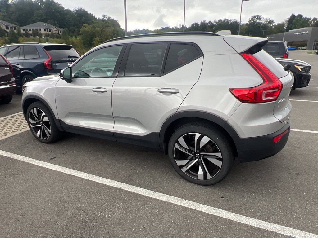 Certified 2023 Volvo XC40 B5 Ultimate w/ Climate Package AWD/4WD image 18
