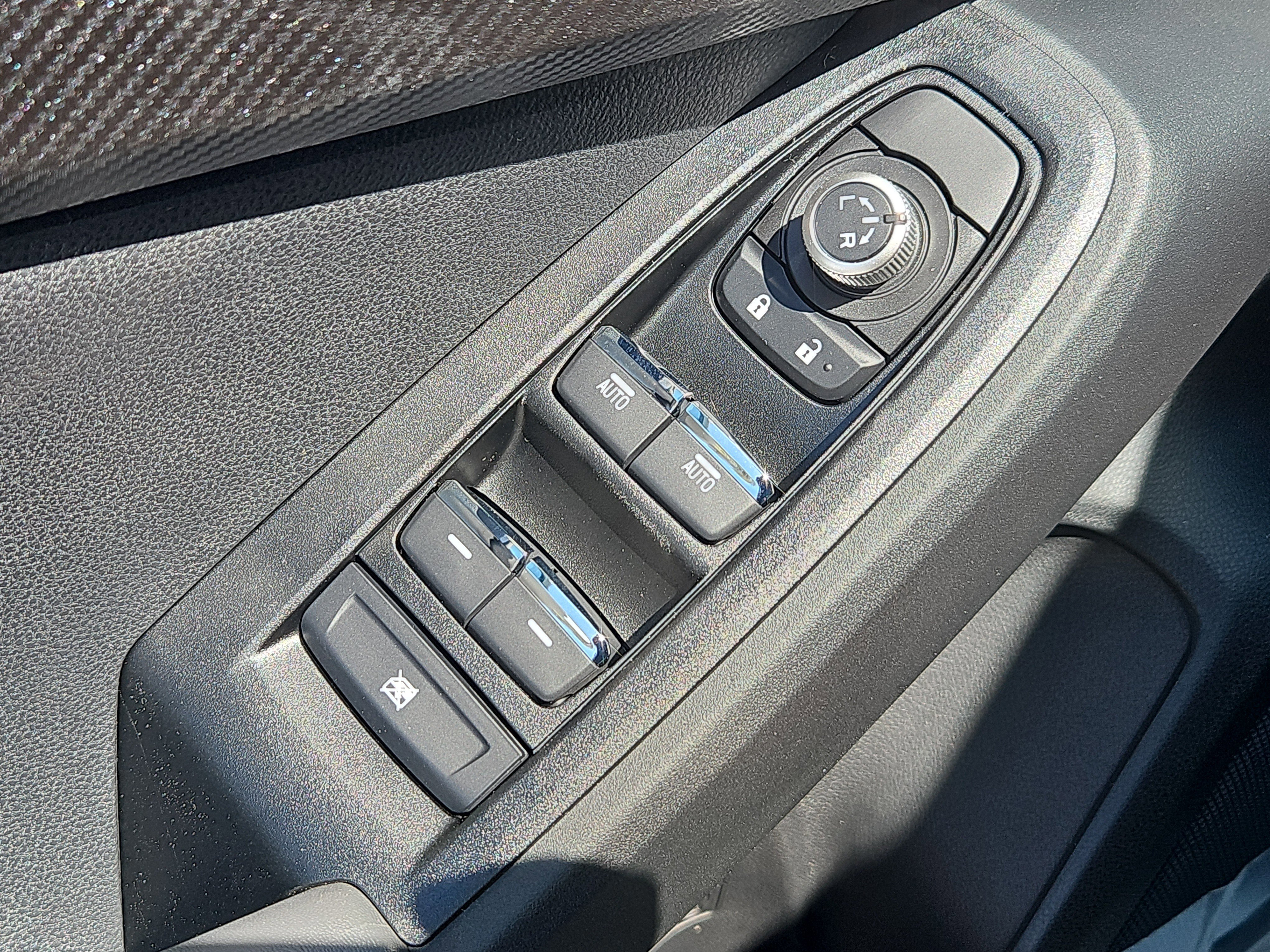 New 2025 Subaru Crosstrek 2.5i Limited image 13