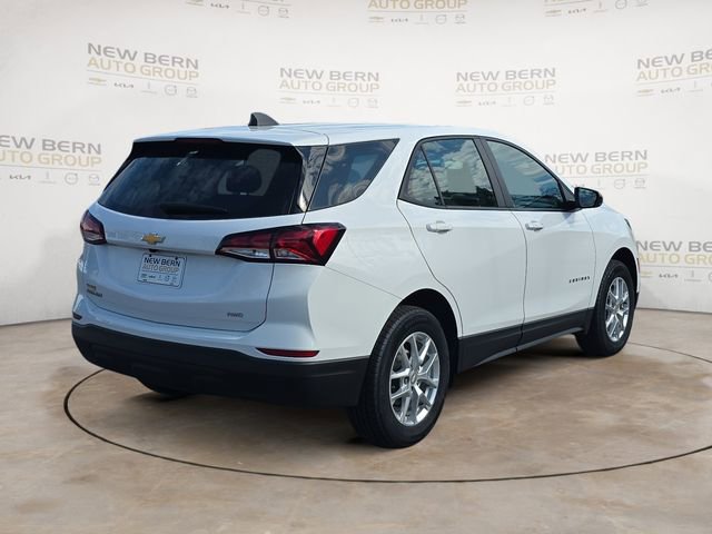 Used 2024 Chevrolet Equinox LS image 5