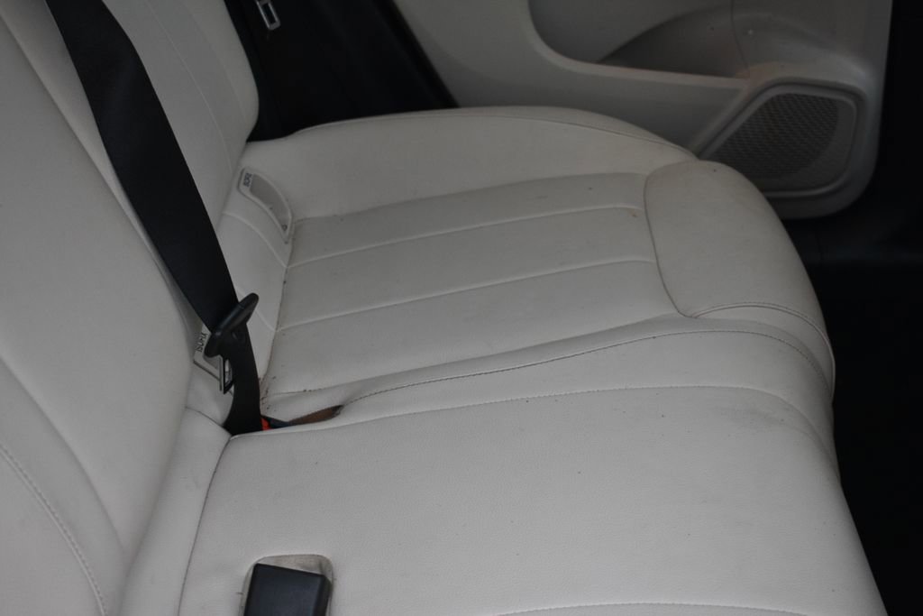 Used 2022 Mercedes-Benz GLA 250 w/ Premium Package Lite image 26