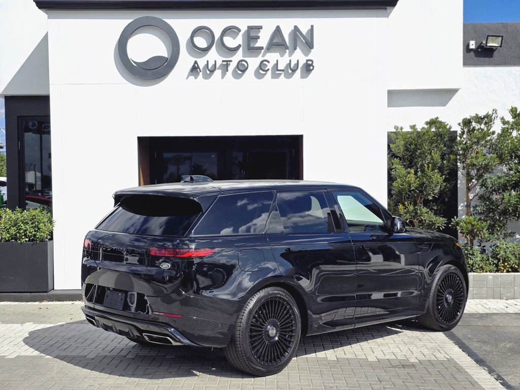 Used 2023 Land Rover Range Rover Sport SE Dynamic AWD/4WD image 4