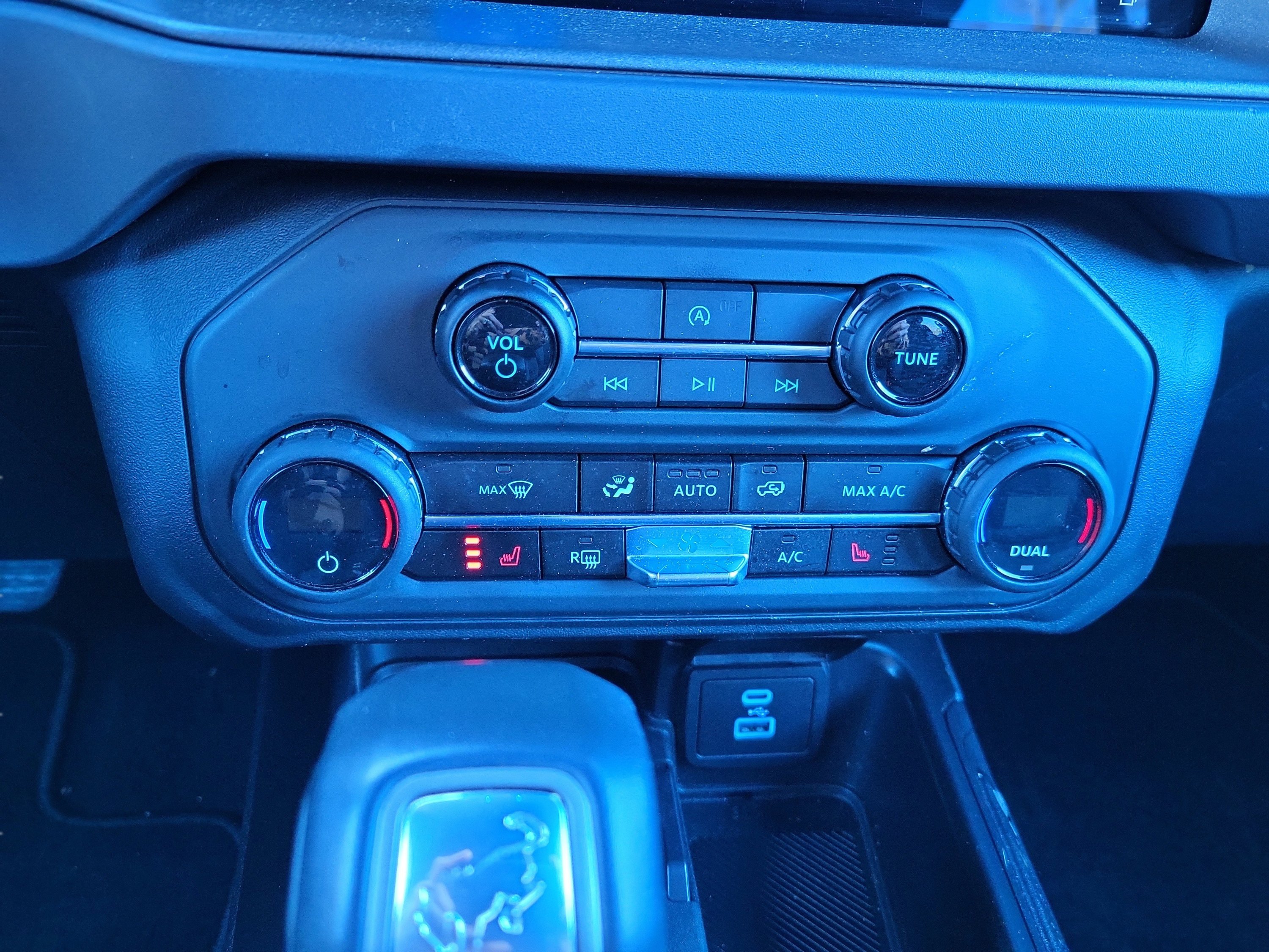 Used 2025 Ford Bronco Big Bend AWD/4WD image 32