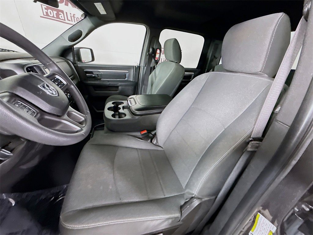 Used 2024 RAM 1500 Classic Warlock image 24