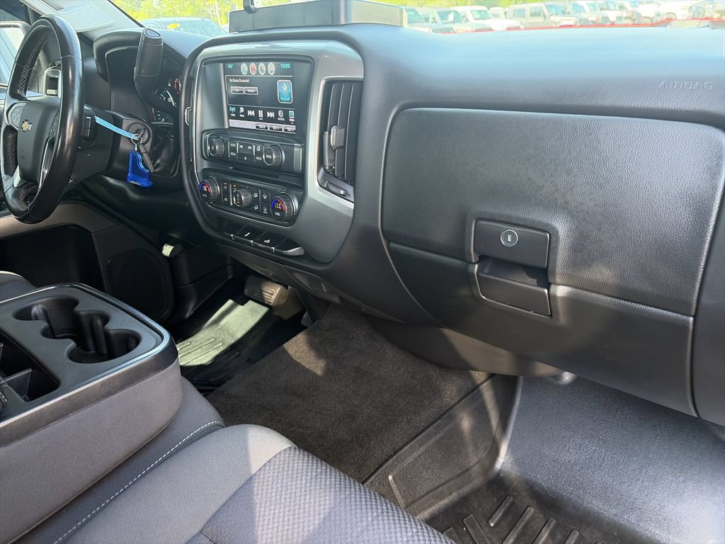 Used 2018 Chevrolet Silverado 1500 LT w/ All Star Edition AWD/4WD image 27