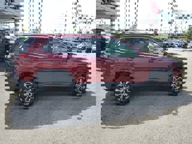 Certified 2019 Jeep Cherokee Latitude Plus image 8