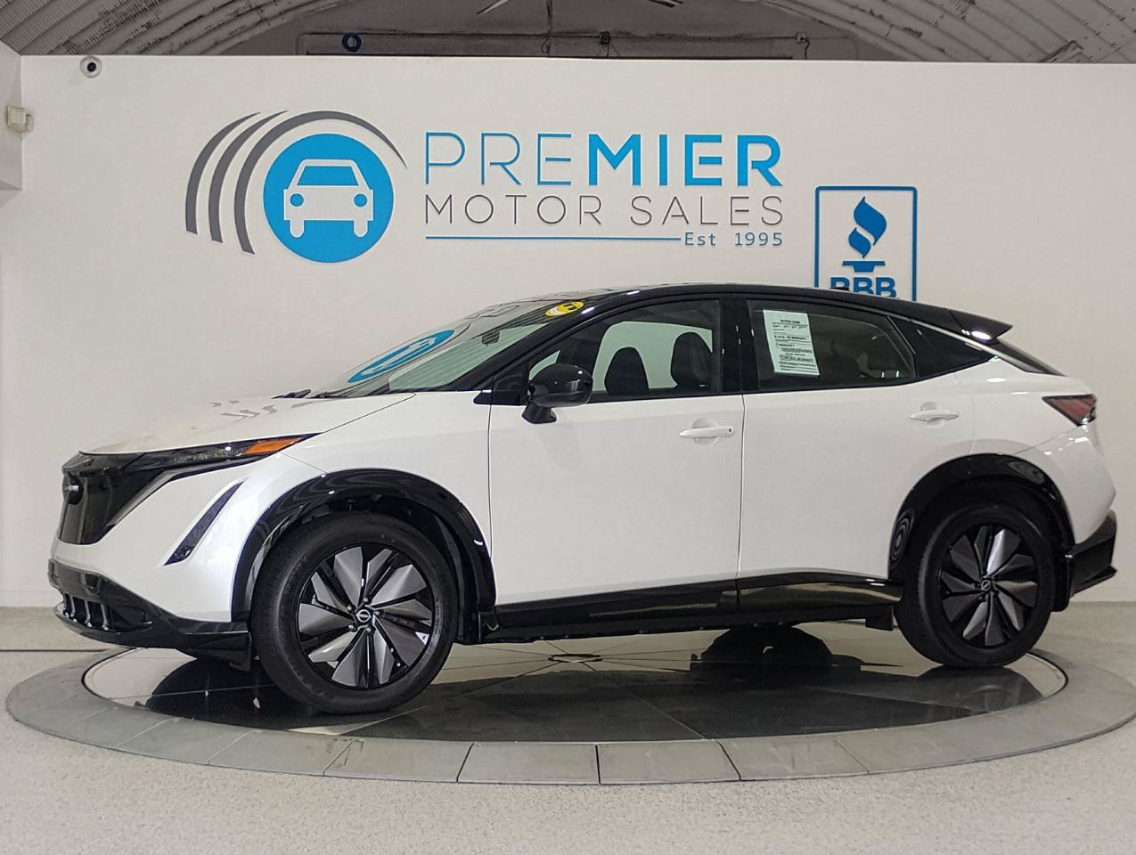 Used 2024 Nissan Ariya AWD image 6