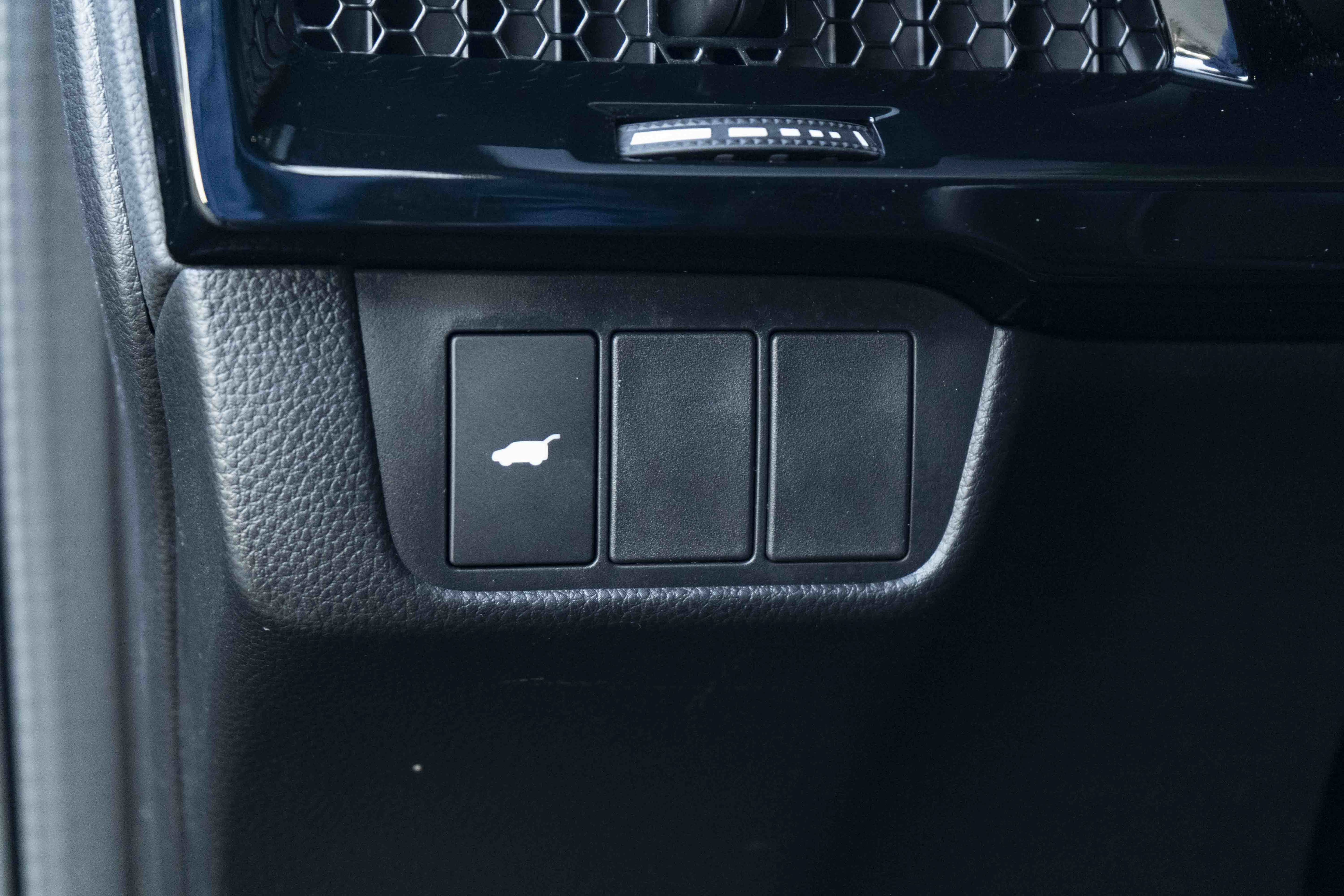 Used 2026 Honda CR-V Sport Touring image 40