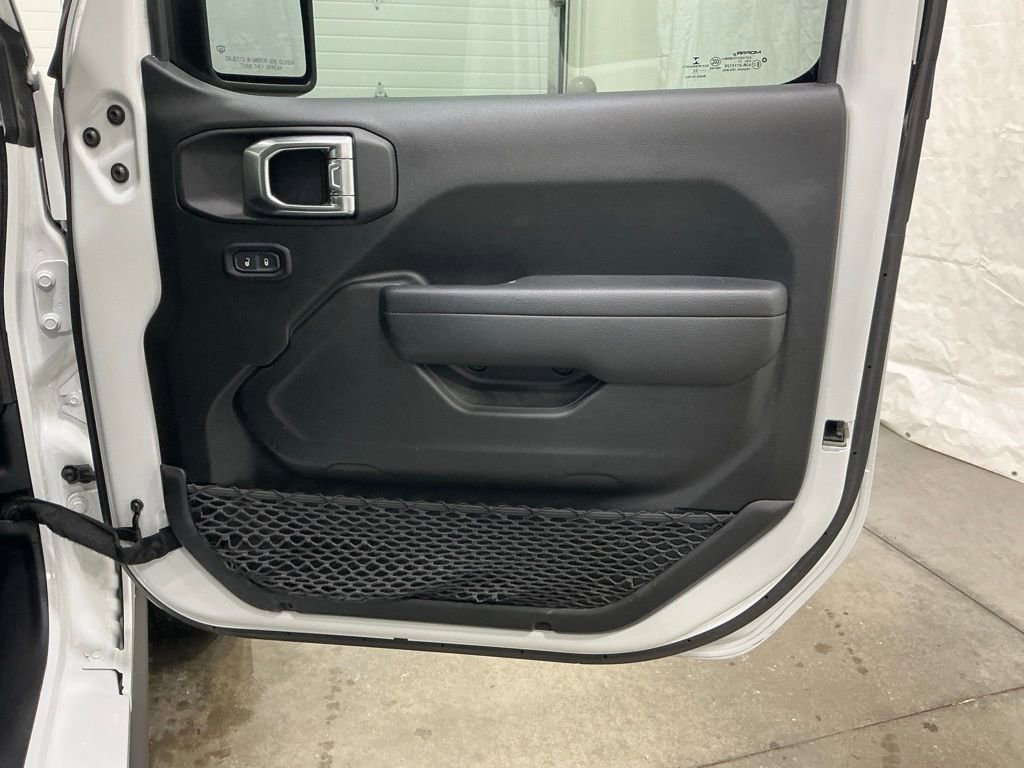 Used 2022 Jeep Wrangler Unlimited Sport image 32