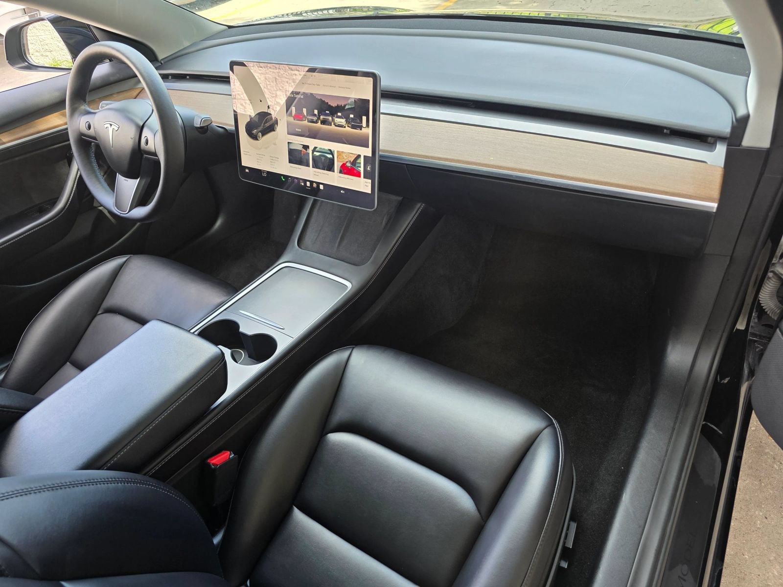 Used 2022 Tesla Model 3 Long Range AWD/4WD image 27
