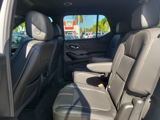 Used 2023 Chevrolet Traverse RS FWD image 8